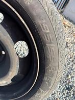 Pneus  neige195/55 R16 avec jantes+enjoliveurs Peugeot 208, Auto-onderdelen, Banden en Velgen, Ophalen, Band(en)