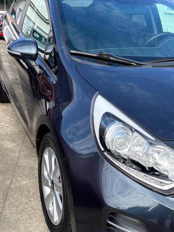 Auto Detailing - Binnen & Buiten Schoonmaak + Polieren beschikbaar voor biedingen