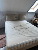 Bedframe + sierkussens, Ophalen, Zo goed als nieuw