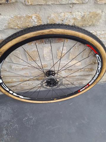 Set cx wielen met tubes beschikbaar voor biedingen
