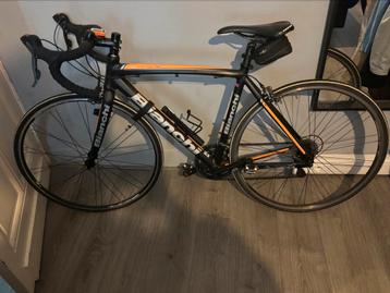 Race fiets Bianchi beschikbaar voor biedingen