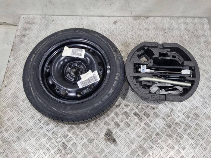 Kit de cric + Roue de secours d'un Skoda Fabia, Autos : Pièces & Accessoires, Autres pièces automobiles, Skoda, Utilisé, 3 mois de garantie