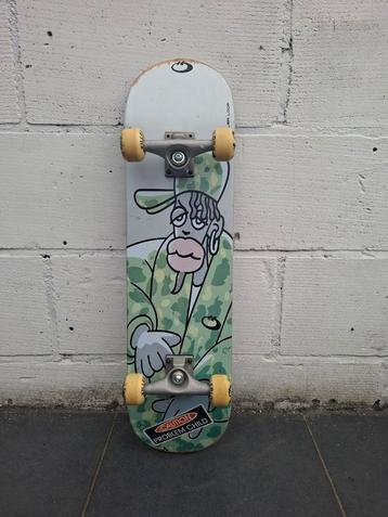 Skateboard – Ideaal voor beginners en gevorderden beschikbaar voor biedingen