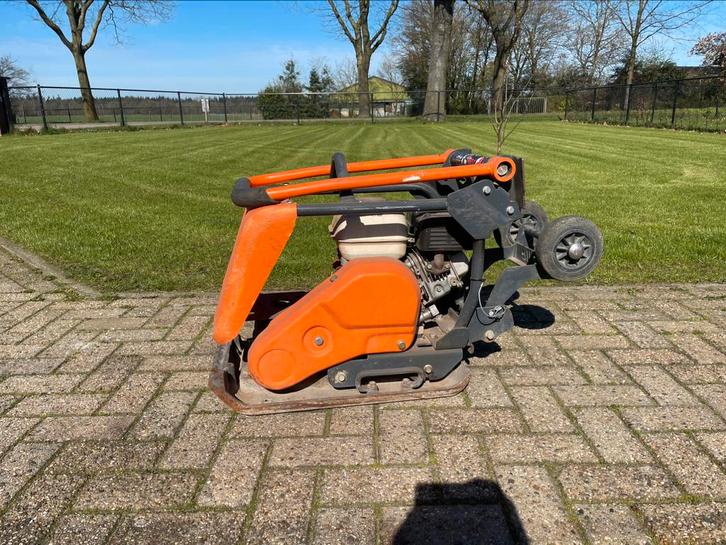 Belle trilplaat Honda motor 82 kg, Jardin & Terrasse, Outils à main, Enlèvement