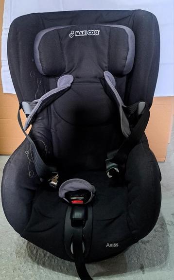 Autostoel Axiss inclusief beschermhoes, Kinderen en Baby's, Autostoeltjes, Ophalen, Zo goed als nieuw, Autogordel