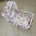 mooie antiek poppenbedje met nieuwe bekleding, Verzamelen, Ophalen