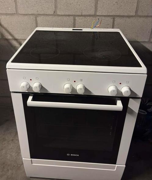 Elektrische oven ( MOET DRINGEND WEG), Elektronische apparatuur, Fornuizen, Zo goed als nieuw, Vrijstaand, Elektrisch, 4 kookzones