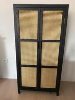 Zwarte kast met rotan deurtjes, nieuw, 140x70x38, Ophalen, Nieuw