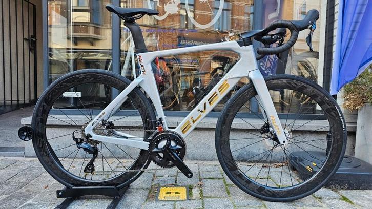 *NEW* Vélo de route Elves Falath Evo Disc, Hobby & Loisirs créatifs, Hobby & Loisirs Autre, Neuf, Enlèvement ou Envoi