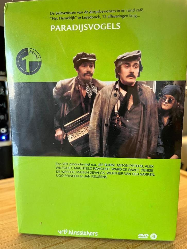 VRT Klassieker - Compilatie - De Paradijsvogels 4 dvd's ., Cd's en Dvd's, Dvd's | Klassiekers, Nieuw in verpakking, Komedie, Ophalen of Verzenden
