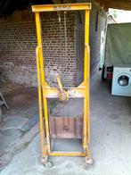 Heftoestel om pallet hoger te zetten. met stenen of tegels o, Doe-het-zelf en Bouw, Ophalen, Gebruikt