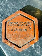 Carreaux anciens Perusson, Enlèvement