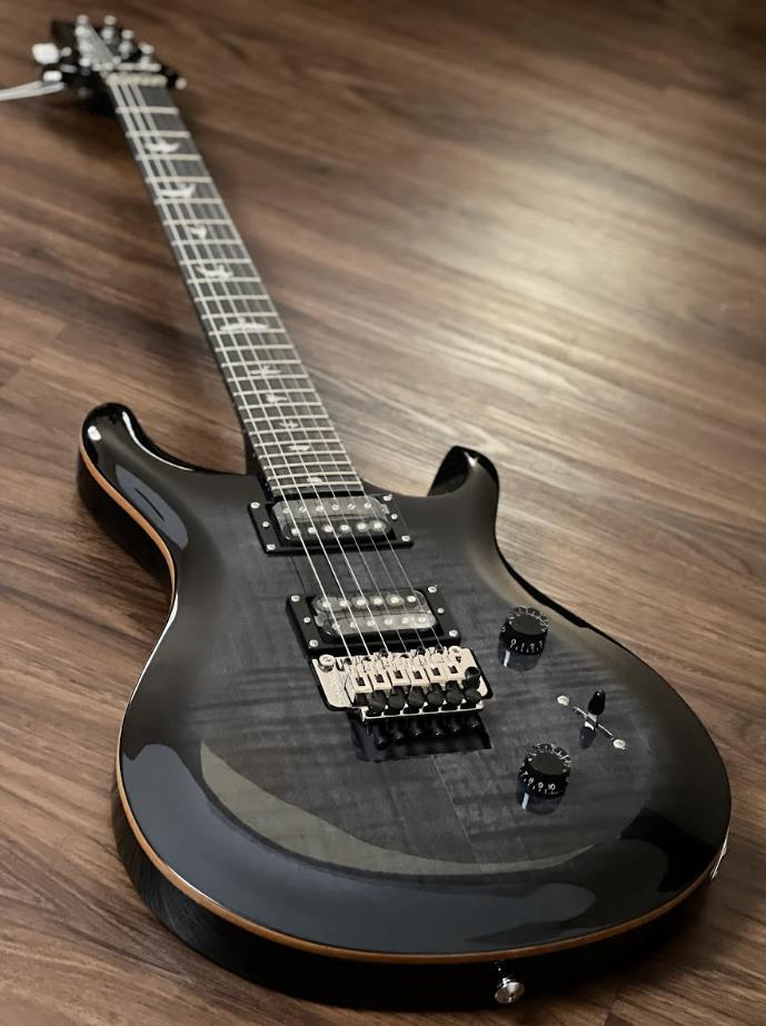 PRS SE Custom 24 Floyd Charcoal Burst - Guitare neuve, Musique & Instruments, Instruments à corde | Guitares | Électriques, Neuf
