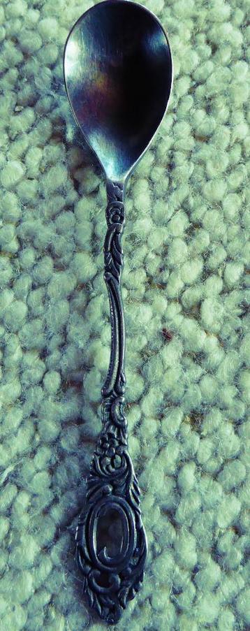 Theelepeltje / Verzamelen beschikbaar voor biedingen