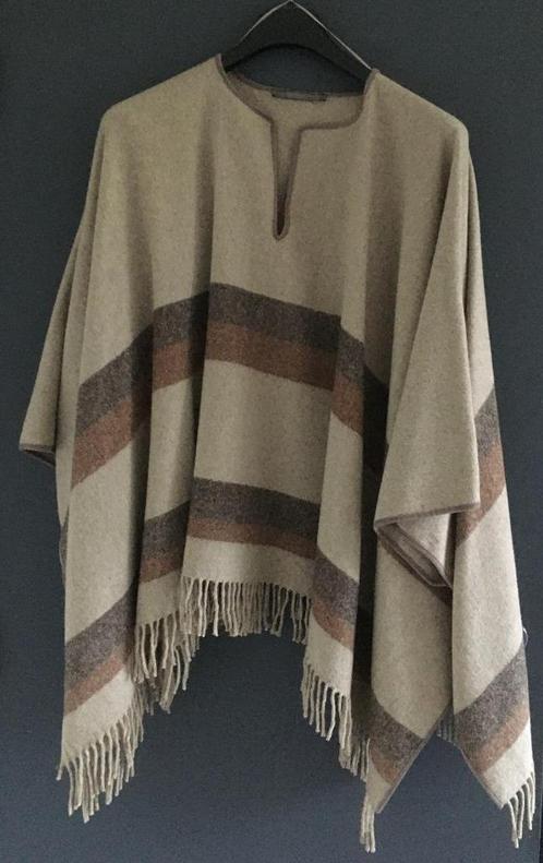 Zara Basic poncho, Kleding | Dames, Homewear, Zo goed als nieuw, Ophalen