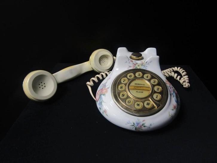 Royal Albert “Old Country Roses” telefoon, Antiquités & Art, Curiosités & Brocante, Enlèvement ou Envoi