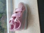 Roze puma maat 32, Kinderen en Baby's, Kinderkleding | Schoenen en Sokken, Ophalen of Verzenden, Zo goed als nieuw