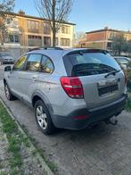 Captive 2.2 diesel euro 5 met 7 zitplaatsen, Auto's, Chevrolet, Zwart, 4 cilinders, 2000 kg, 7 zetels