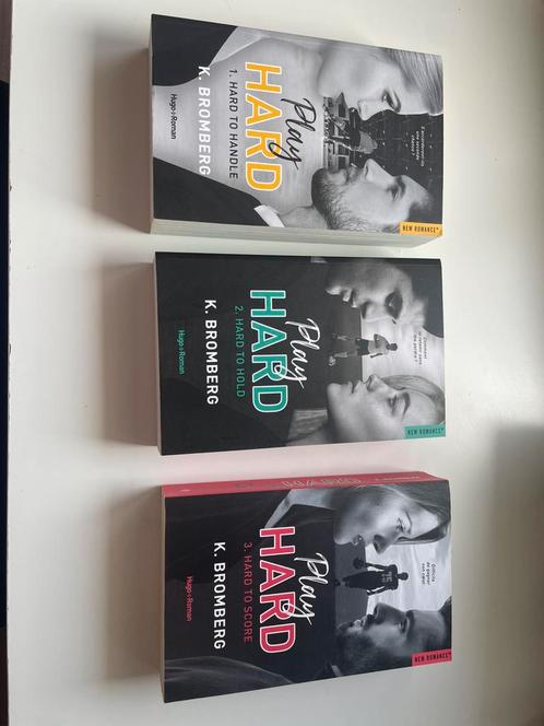 Boek: Play Hard Volume 1, 2 & 3 van K. Bromberg, Boeken, Stock en Verzamelingen, Zo goed als nieuw, Verzenden