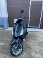 Piaggio Fly Zwart 4takt 2V A klasse, Ophalen, Zo goed als nieuw, Fly