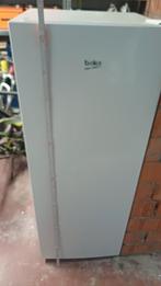 Frigo, Ophalen, Zonder vriesvak, Zo goed als nieuw, 140 tot 160 cm