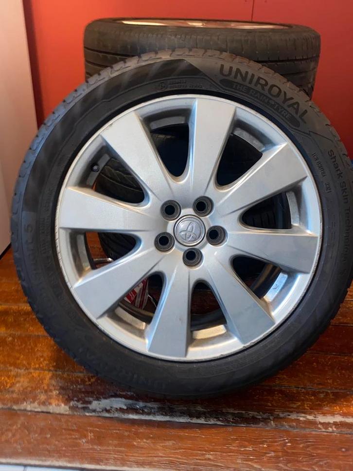 Toyota Avensis T25 17" Zomerbanden, Auto-onderdelen, Banden en Velgen, Band(en), Zomerbanden, Ophalen