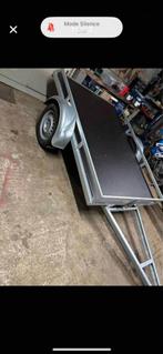 A vendre remorque basculante neuve, Motoren
