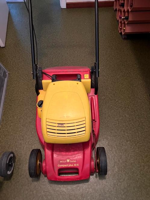 Grasmaaier Wolfgarten Compact 40E - groot, Tuin en Terras, Grasmaaiers, Gebruikt, Elektrische grasmaaier, 50 cm of meer, Opvangbak