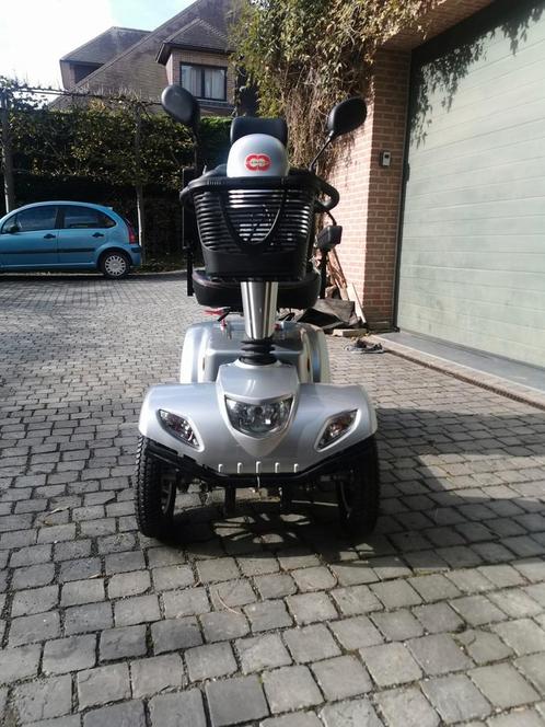 Vermeiren speciale édition carpo 2 meer info 0488826971, Diversen, Rolstoelen, Zo goed als nieuw, Elektrische rolstoel, Inklapbaar