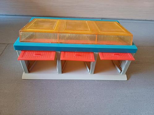 speelgoed garage voor matchbox merk wader made in germany, Kinderen en Baby's, Speelgoed |Speelgoedvoertuigen, Gebruikt, Ophalen of Verzenden