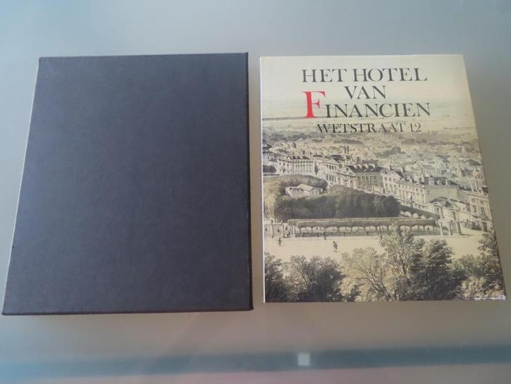 NIEUWSTAAT GENUMMERD / Het Hotel van Financiën Wetstraat 12, Boeken, Politiek en Maatschappij, Zo goed als nieuw, Politiek en Staatkunde