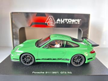 AutoArt 1:32 Porsche 911 Gt3 Rs Met licht 13213....TOP DEALS beschikbaar voor biedingen