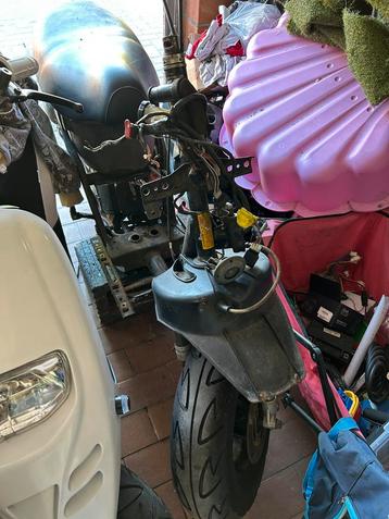typhoon in onderdelen, Fietsen en Brommers, Ophalen, Piaggio