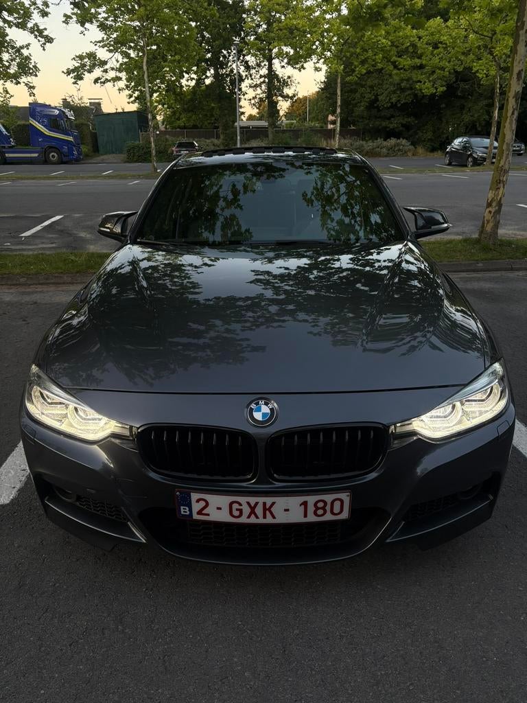 BMW 330i 2017, Autos, BMW, Particulier, Série 3, ABS, Caméra de recul, Airbags, Air conditionné, Bluetooth, Ordinateur de bord