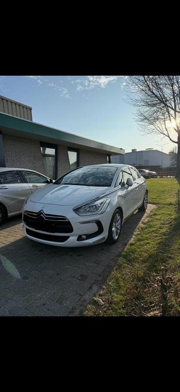 Citroen ds5 hybride automaat beschikbaar voor biedingen