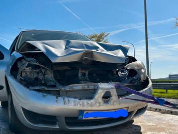 Renault clio 2008 53000km pour épave., Enlèvement ou Envoi, Renault