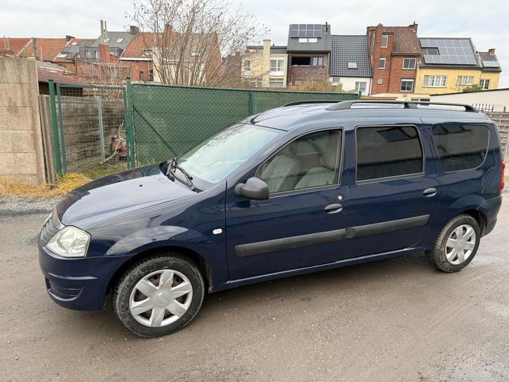 Dacia logan mcv 2010 Diesel, Autos, Dacia, Particulier, Logan MCV, ABS, Airbags, Isofix, Radio, Attache-remorque, Diesel, 6 portes