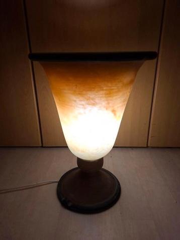 Lamp uit unieke materialen  beschikbaar voor biedingen