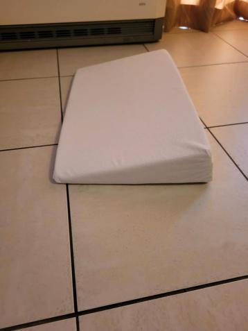 Coussin anti-reflux Doomoo beschikbaar voor biedingen