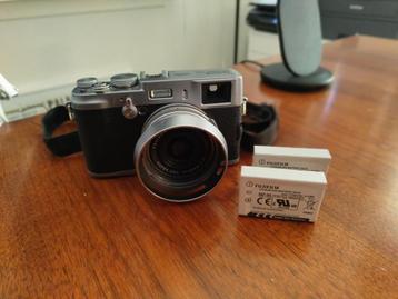 Fuji X100 compleet met extra batterij beschikbaar voor biedingen