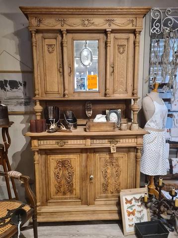 Belle armoire en chêne blanc sablé 