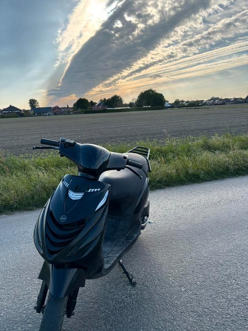 Piaggio zip 4takt carbu A klasse, Fietsen en Brommers, Scooters | Piaggio, Zip, Ophalen of Verzenden