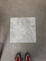 Dalle de moquette grise, Enlèvement, Comme neuf