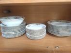 Compleet antiek servies, Ophalen