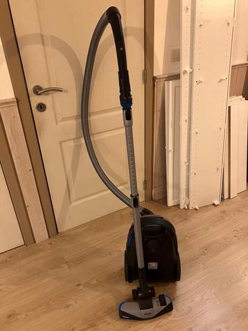 Zakstofzuiger Philips 750W - in goede staat beschikbaar voor biedingen