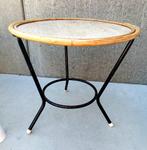Vintage bijzettafeltje - rotan, Antiek en Kunst, Ophalen