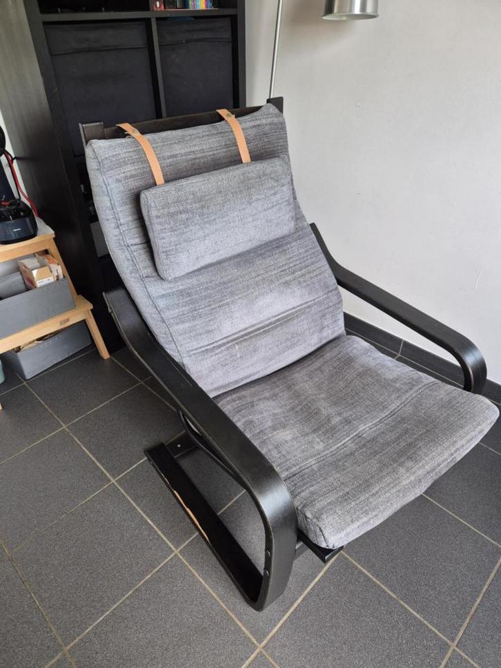 IKEA POÄNG fauteuil – gebruikt maar nog comfortabel (grijs), Huis en Inrichting, Fauteuils, Gebruikt, Hout, Stof, 50 tot 75 cm