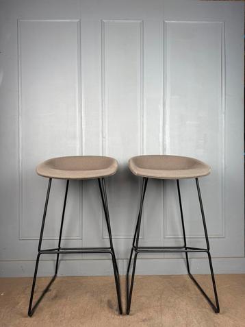 10 HAY About A Stool AAS39 gestoffeerde design krukken beschikbaar voor biedingen