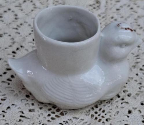 Oud Frans porseleinen eierdopje, kip, Antiek en Kunst, Antiek | Servies los, Ophalen of Verzenden