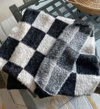 Grande écharpe super chaude neuve, Huis en Inrichting, Woonaccessoires | Plaids en Woondekens, Ophalen of Verzenden, Zo goed als nieuw